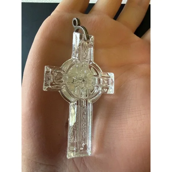 Waterford Crystal Celtic Cross Pendant Made in Ireland Cut Glass Hallmarked - Picture 2 of 7